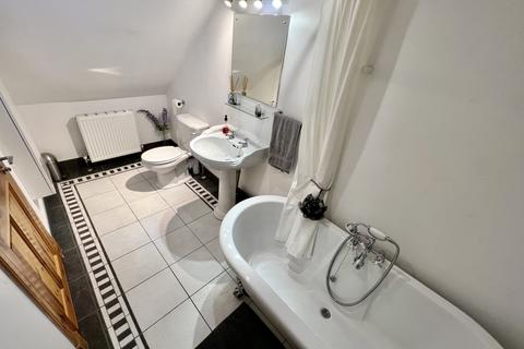 3 Elms Place, Beith, KA15 2AQ