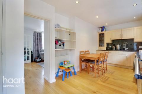 20 Whitewebbs Way, Orpington, BR5 2TJ