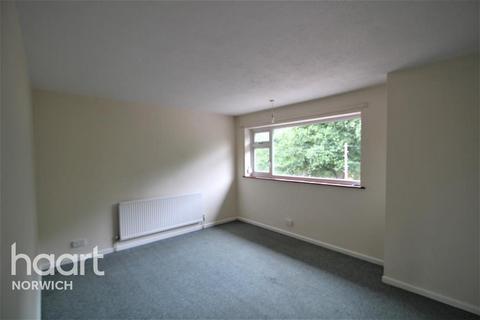 3 bedroom flat to rent, Laundry Lane, NR7