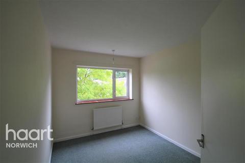 3 bedroom flat to rent, Laundry Lane, NR7