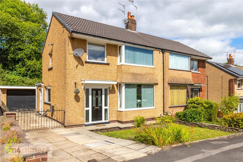 Kentmere Drive, Blackburn, Lancashire, BB2 3 bed semidetached house