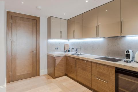 2 bedroom flat for sale, Strand, Covent Garden, London, WC2R