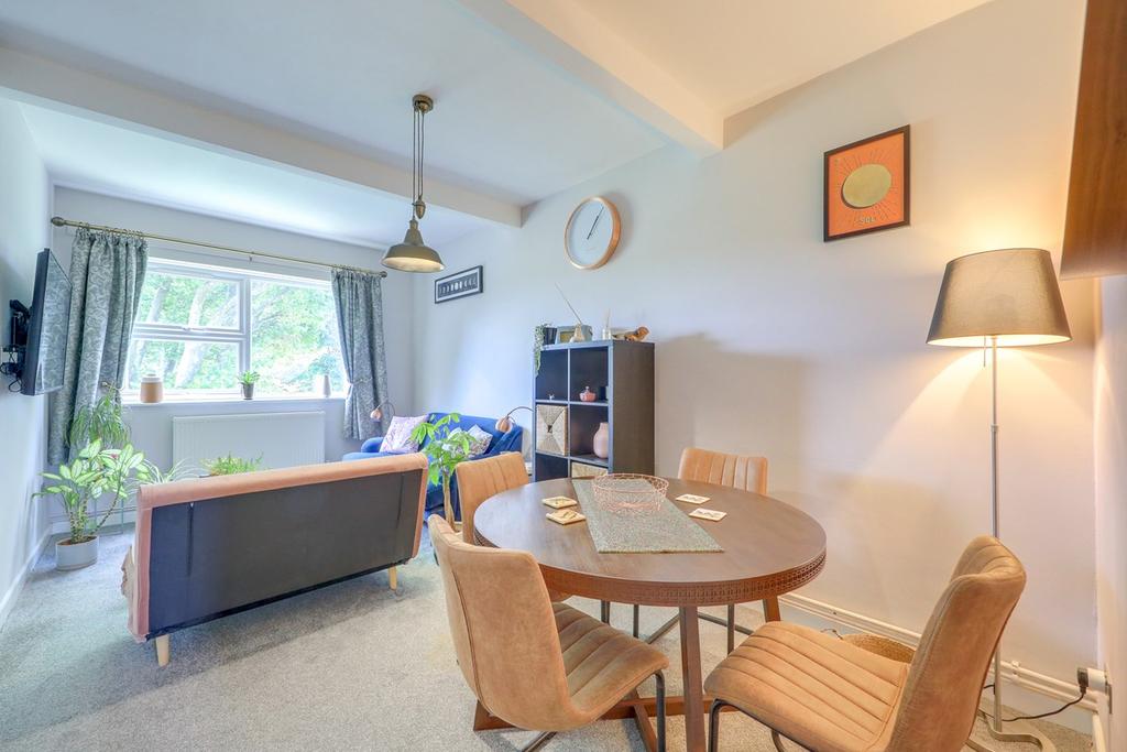 Canadian Avenue, Catford, London, SE6 1 bed flat £275,000