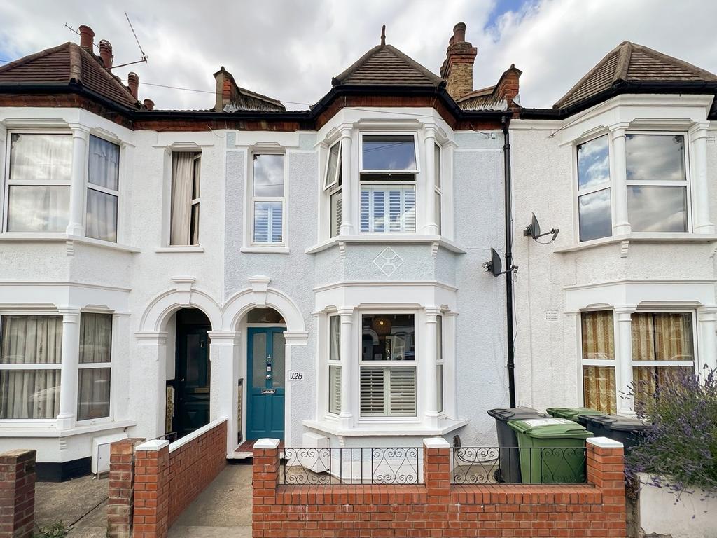 Fernbrook Road, Hither Green... 4 bed terraced house £3,000 pcm (£692 pw)
