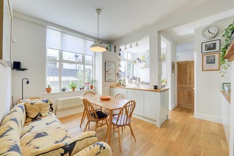 11 Theodore Road, London, SE13 6HT