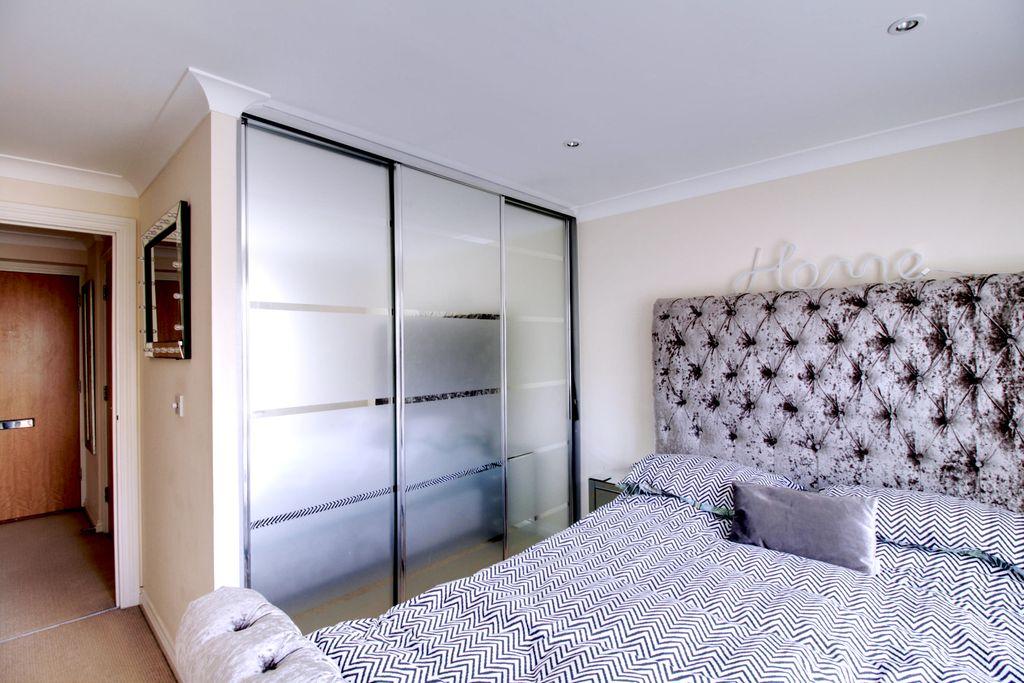 Bedroom 1 (Double)