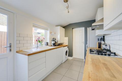 13 Brightfield Road, London, SE12 8QE