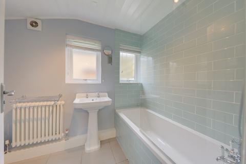 13 Brightfield Road, London, SE12 8QE