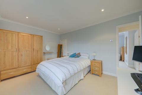 13 Brightfield Road, London, SE12 8QE