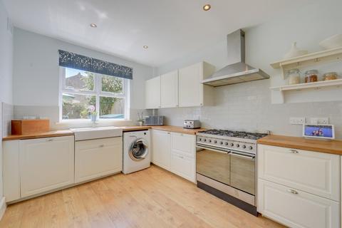 135 Mount Pleasant Road, London, SE13 6HX