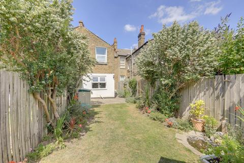 135 Mount Pleasant Road, London, SE13 6HX