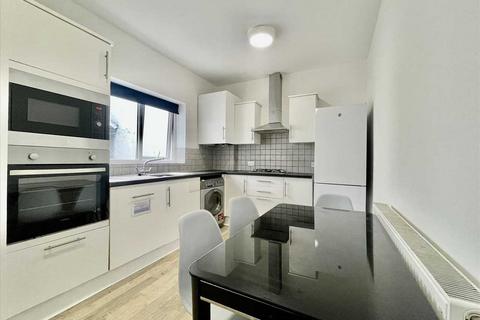 6 bedroom house share to rent, Providence Street, Plymouth