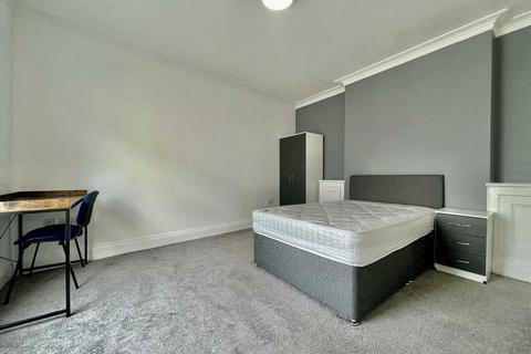 6 bedroom house share to rent, Providence Street, Plymouth