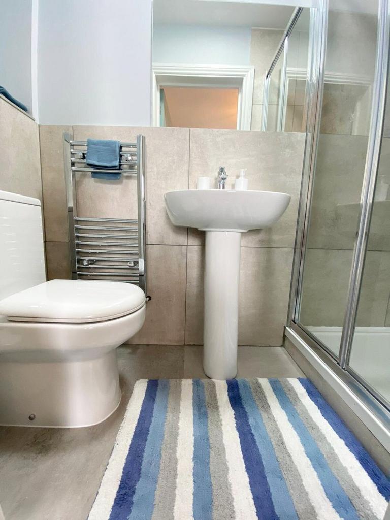 Bedroom 1 Ensuite