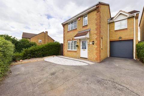 3 bedroom detached house to rent, Hayward Close, Abbeymead, Gloucester, Gloucestershire, GL4