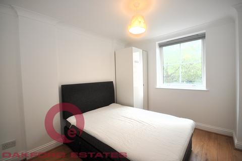 3 bedroom flat to rent, Euston Road, Euston NW1
