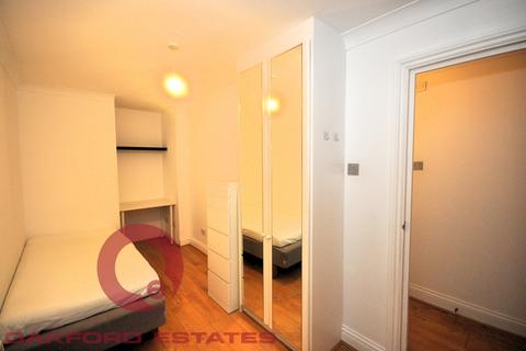 3 bedroom flat to rent, Euston Road, Euston NW1