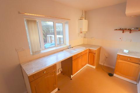 2 bedroom terraced house to rent - Westway Avenue, Hull, Yorkshire, HU6
