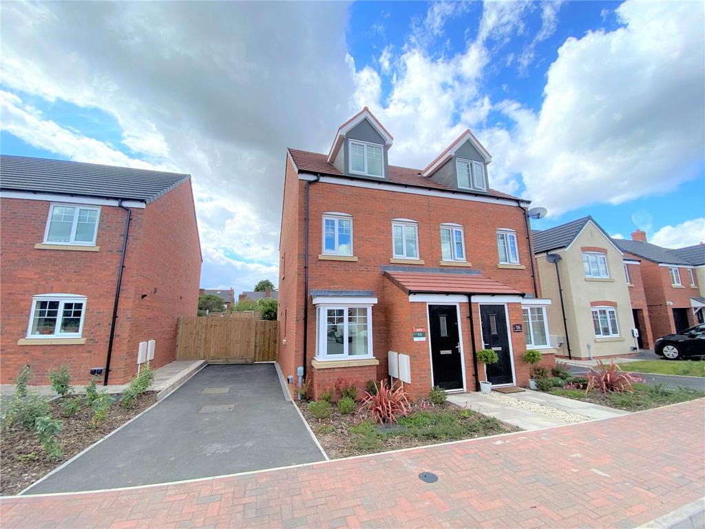 Longlands Avenue, Stourbridge, West... 3 bed semidetached house £