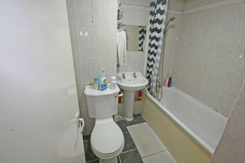 2 bedroom flat for sale, St. Peters Close, Ilford, Essex, IG2