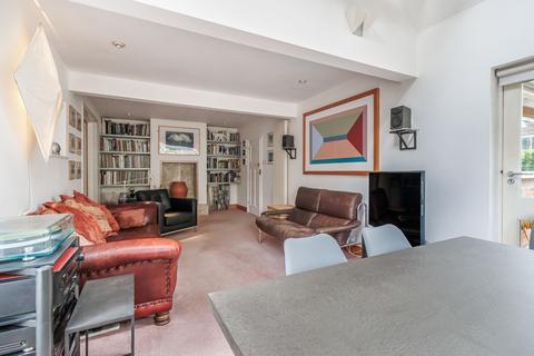 Oakwood Burtons Lane, Chalfont St Giles, HP8 4BB