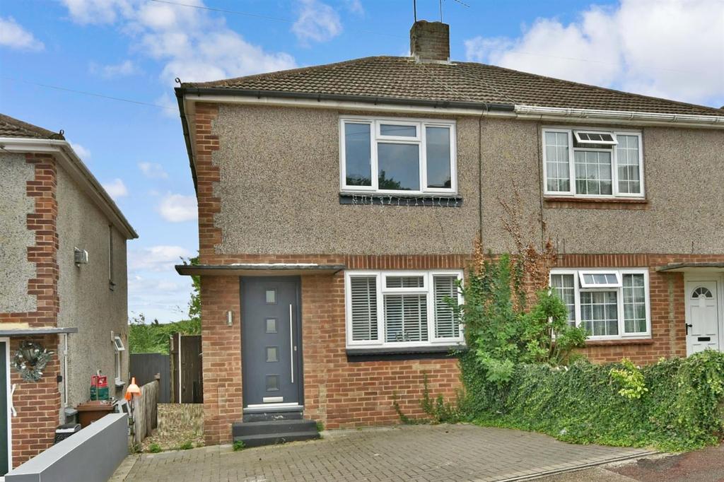 Settington Avenue, Chatham, Kent 2 bed semidetached house for sale £