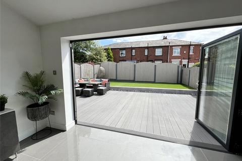 27 Crocus Drive, Royton, Oldham, OL2 6QP