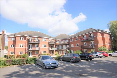 2 bedroom ground floor flat to rent, Viewpoint Court, Pinner HA5