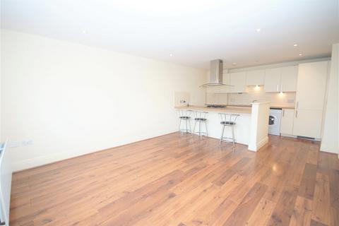 2 bedroom ground floor flat to rent, Viewpoint Court, Pinner HA5