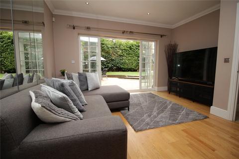 5 bedroom detached house to rent, Billers Chase, Chelmsford Garden, Chelmsford, CM1