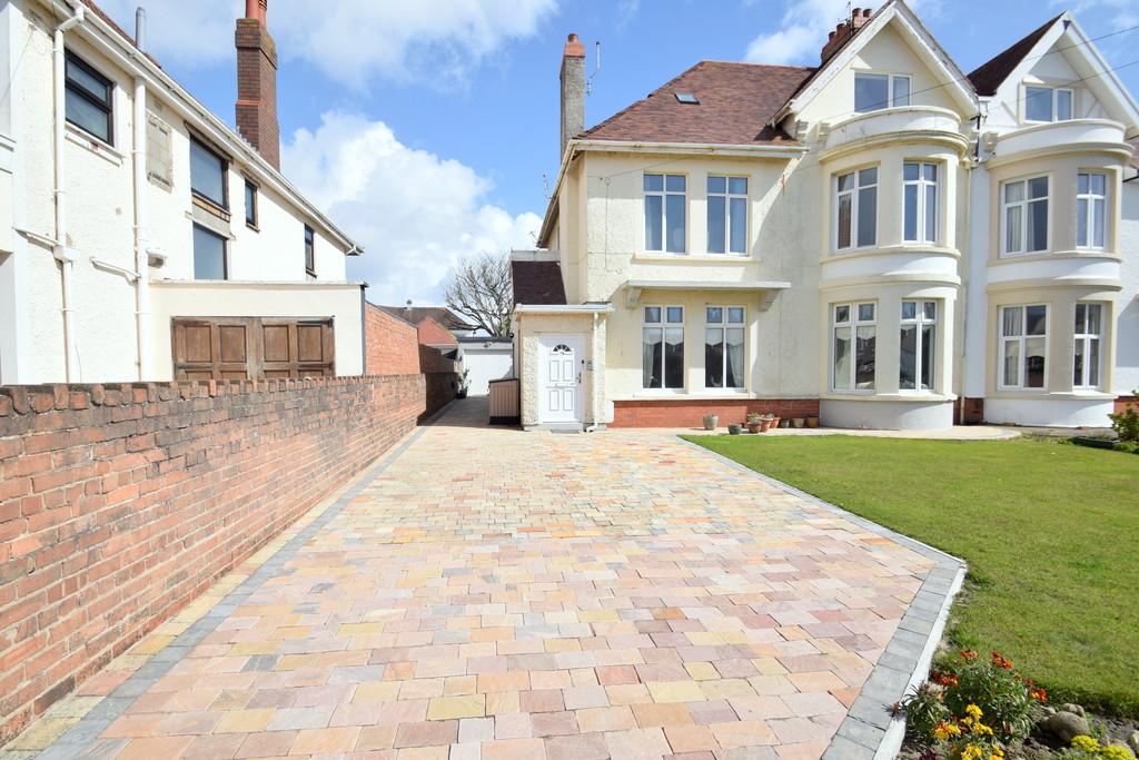 23a Lougher Gardens Porthcawl... 2 bed apartment £359,950