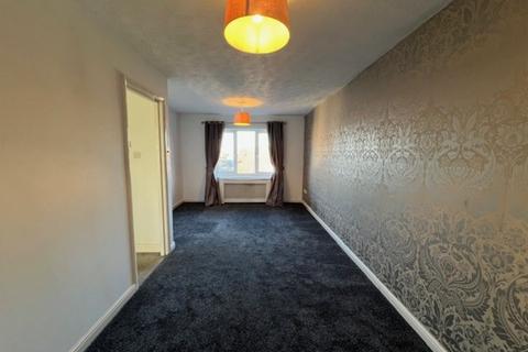 2 bedroom apartment to rent, Eagle Close, Waltham Abbey