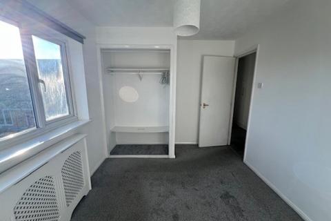 2 bedroom apartment to rent, Eagle Close, Waltham Abbey