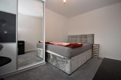 42 Bridgemere Close, Leicester, LE2 9JZ