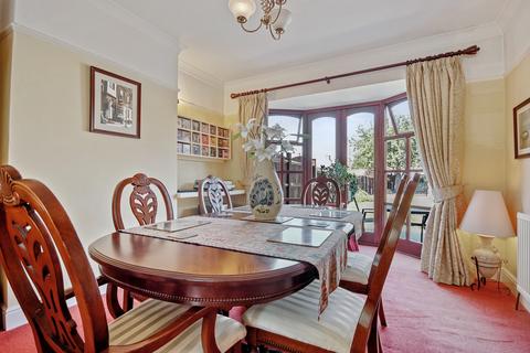 133 Wricklemarsh Road, London, SE3 8DL