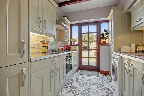 133 Wricklemarsh Road, London, SE3 8DL