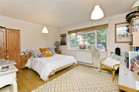 5 bedroom terraced house to rent, Penderyn Way,, Holloway, London