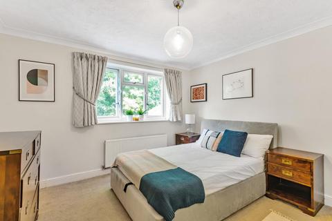 3 bedroom flat for sale - Maple Mews, Streatham