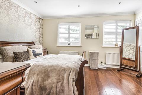 13 Regency Mews, Beckenham, BR3 5FG