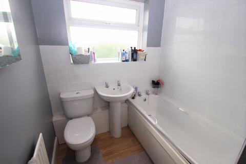 2 Eden Close, Studley, B80 7RF