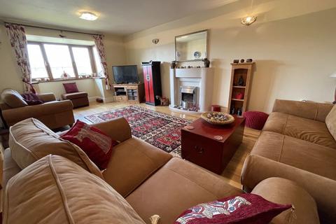 32 Cenarth Drive, Aberdare, CF44 0NH