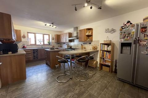 32 Cenarth Drive, Aberdare, CF44 0NH