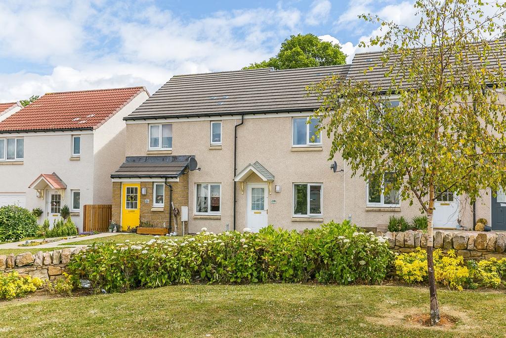 Whitehouse Crescent, Gorebridge, EH23 2 bed terraced house £175,000