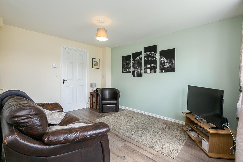 Whitehouse Crescent, Gorebridge, EH23 2 bed terraced house £175,000