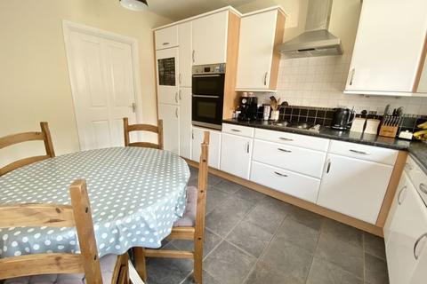 9 Thacker Drive, Lichfield, WS13 6NS