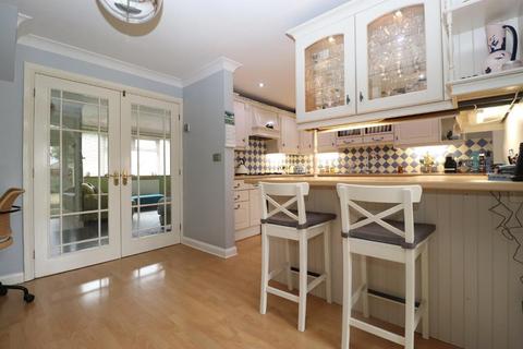 55 Butely Road, Luton, LU4 9EW