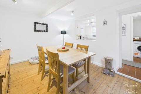 undefined, Banbury Road, Brackley, NN13 6BA