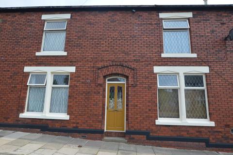 4 bedroom end of terrace house for sale - Birch Road, Hurstead Rochdale OL12 9QQ