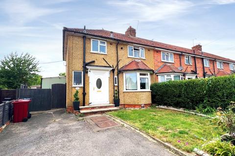 3 bedroom semi-detached house to rent, Yelverton Road, Reading, Berkshire, RG2