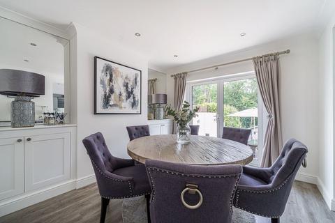 15 Kent Close, Orpington, BR6 7HD
